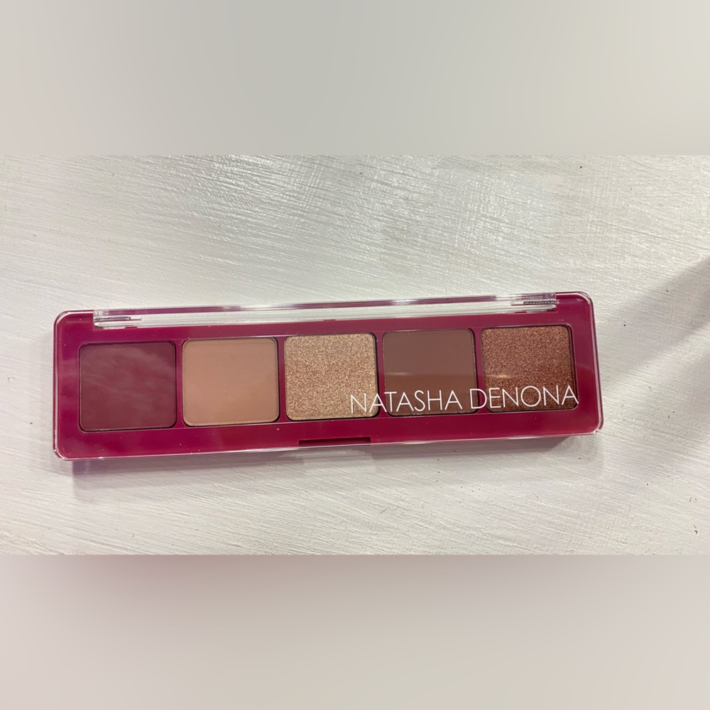 Natasha Denona palette. Never used. Unboxed